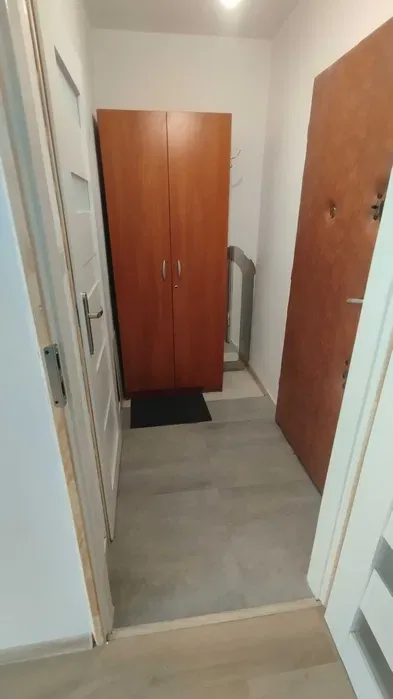 Kawalerka blisko stacji Metro Bródno - miniatura 5
