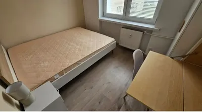 Pokój blisko plaży Brzeźno od zaraz - miniatura 2