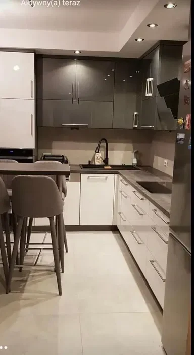 Wynajmę duży pokój z balkonem - 1/10