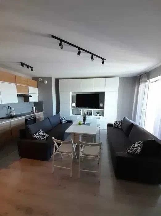 Kawalerka z halą garażową Gdańsk Letnica - 1/7