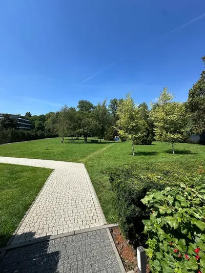 Mokotów, Biały Kamień apartament z widokiem na park - miniatura 4