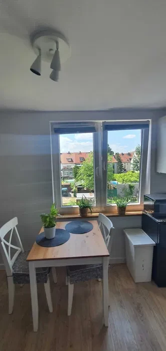 Kawalerka,pokój z aneksem,kuchnią ul. Hutnicza Pilczyce przy Stadionie Miejskim, 20m2 - 1/7