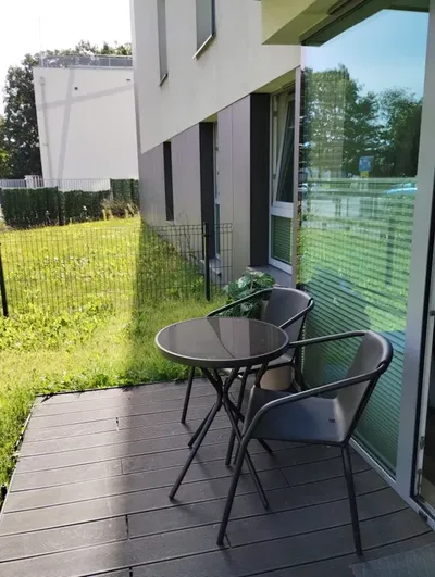 Słoneczne ,wygodne mieszkanie na wynajem - miniatura 2