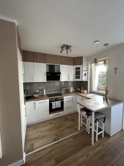 Mieszkanie 2 pokoje, balkon, wspaniała komunikacja, tramwaj, sklepy - miniatura 3
