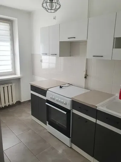 Przytulna i funkcjonalna kawalerka 32 m² – parter, osobna kuchnia | Bezpośrednio / DLA STUDENTÓW - miniatura 4