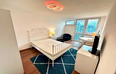 Centrum-Duży pokój ul.Grzybowskiej-metro Świętokrzyska-balkon - miniatura 4