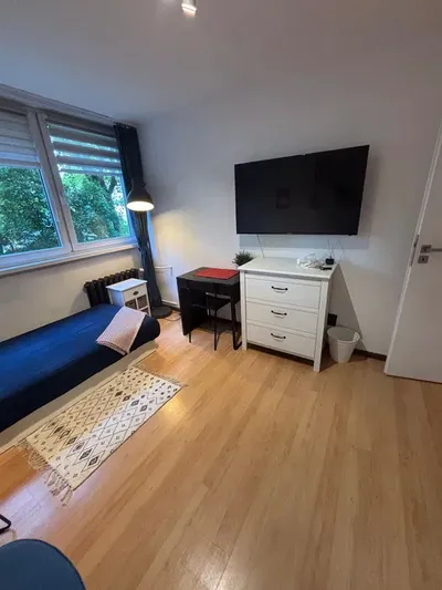 Pokój w CENTRUM ul Inowrocławska - miniatura 2