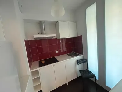 Mieszkanie dwa pokoje kuchnia łazienka 35m2 Dąbska od zaraz. Bez prowizji/pośrednika. - miniatura 4