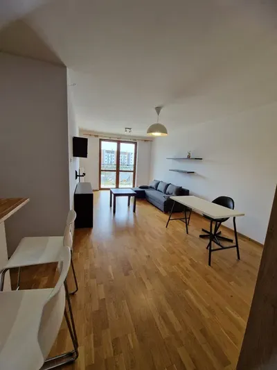 Duża kawalerka-jasna, 39m2 z balkonem. UJ, Motorola, Shell, Czerwone Maki - miniatura 3