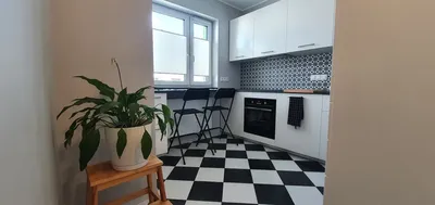 Dwa osobne pokoje plus osobna jasna kuchnia. Klimatyzacja