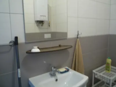 Dwa pokoje do wynajecia dla studentow blisko AGH - CENTRUM w samodzielnym mieszkaniu - miniatura 4
