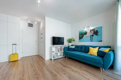 Kawalerka w apartamentowcu w cichej okolicy - 15 minut od ścisłego centrum Warszawy! - miniatura 2