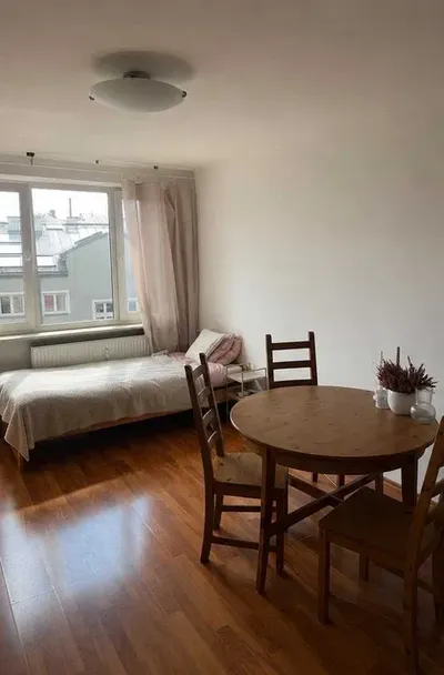mieszkanie dla 3 studentek komfortowe i przytulne w super centralne lokalizacji Kraków - miniatura 5