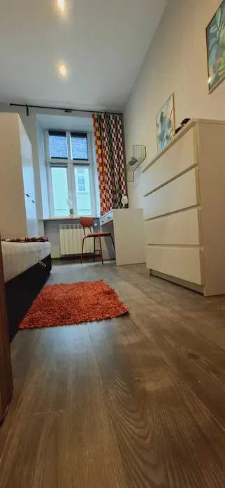 Pokoje dla studentów i mlodych osób pracujących. - miniatura 2