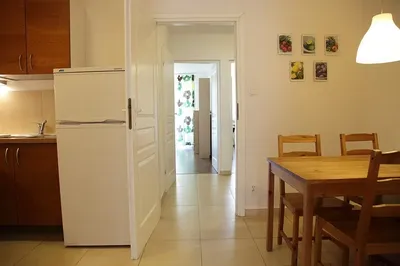 Wynajmę mieszkanie - 3 pokoje, ul. Bobrzyńskiego. Wolne od 1 października. - miniatura 2