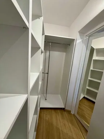 Wynajmę: Mieszkanie ponad 50 m2, 2 pokoje, oddzielna kuchnia, łazienka, przedpokój, garderoba - os. Tysiąclecia Katowice - miniatura 4