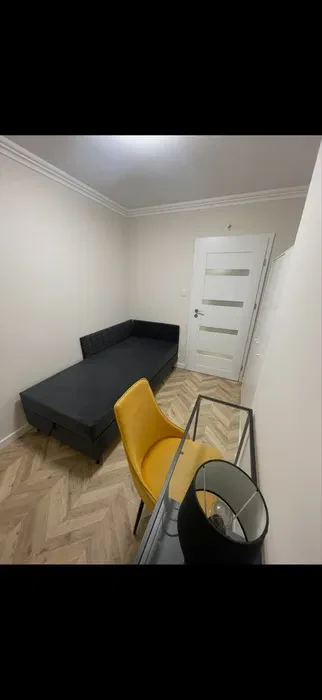 Pokój dziewczynie parter Bema Politechnika Centrum - 1/7