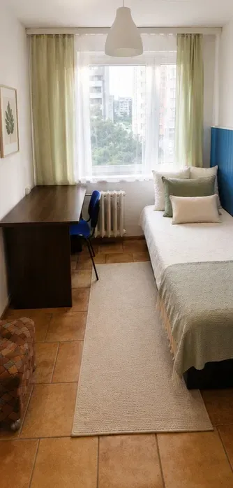 Pokój, blisko Astry, Tęczy i siłowni.