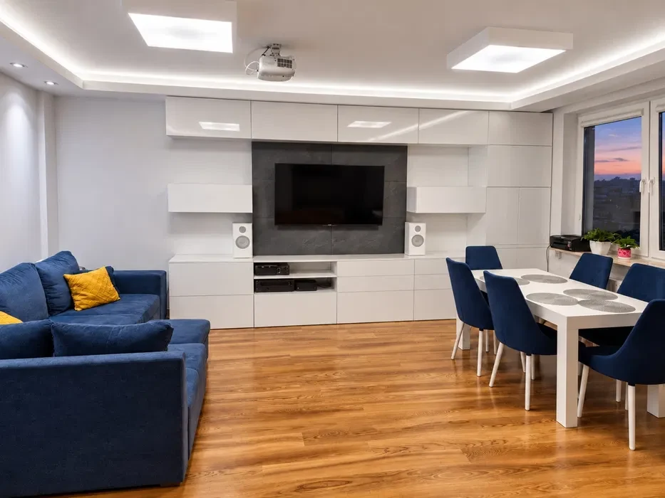 100m2 M5 oferuję na wynajem - wysoki standard - 1/8