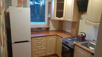 Duży pokój z balkonem dla studentki 18m2 ( 2 kanapy) - miniatura 5