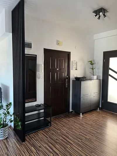 Mieszkanie dwupokojowe 40m2 Wał Miedzeszyński - miniatura 2