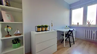 Uroczy pokój z pięknym widokiem- Chrobrego 19 - miniatura 5
