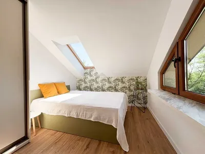 Kraków – Borek Fałęcki -- ul.Kolejarzy – 30 m2 z OGRÓDKIEM i możliwością parkowania - miniatura 2