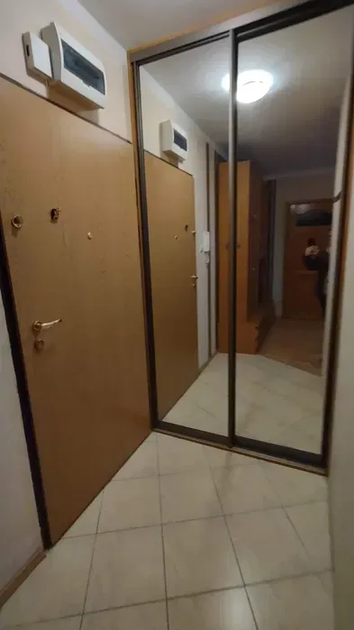 Wynajmę mieszkanie 37 m.kw. przy metrze - miniatura 4
