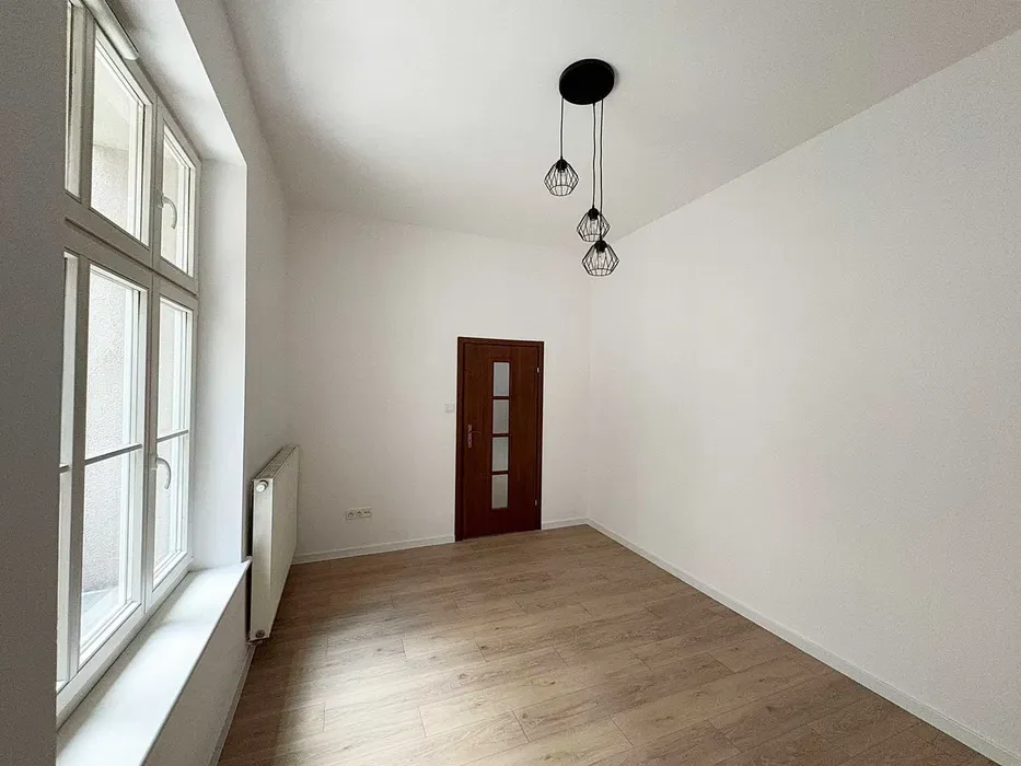 Mieszkanie dwupokojowe w centrum Katowic | 3 - 1/7