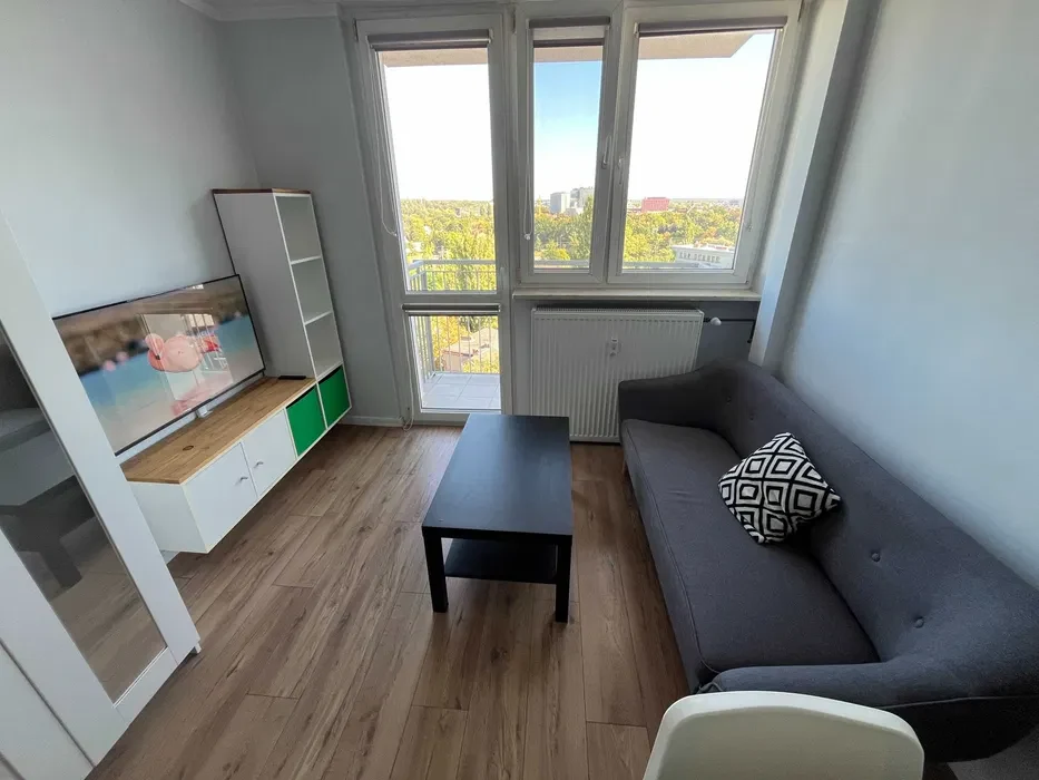 Jasne, 2-pokojowe mieszkanie z balkonem na Jeżycach | 37,4 m² | Panorama Poznania - 1/8