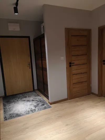 Wynajmę 1 pokój studentkom Nowe Miasto - miniatura 2