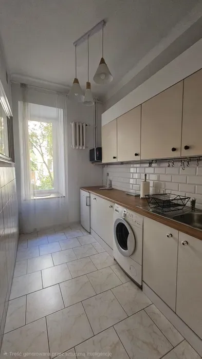 Przestronne w doskonałej lokalizacji - miniatura 2