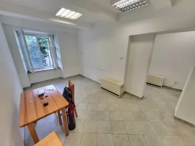Szewska 23 - Lokal, 2 pokoje, aneks, łazienka, 36m2, ŚCISŁE CENTRUM, OD ZARAZ - miniatura 2