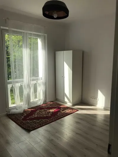 Przestronna kawalerka z osobną kuchnią i wnęką sypialnianą – 37,5 m² | os. Centrum A, Kraków - miniatura 3