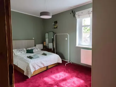 Pokój dla pary/studentki, wspólny salon z kinem domowym - miniatura 3