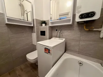 Huta, pokój w mieszkaniu 3 pokoje - miniatura 4
