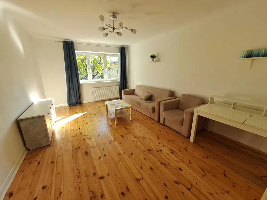 Wynajmę dwupokojowe mieszkanie na Muranowie - 1/8