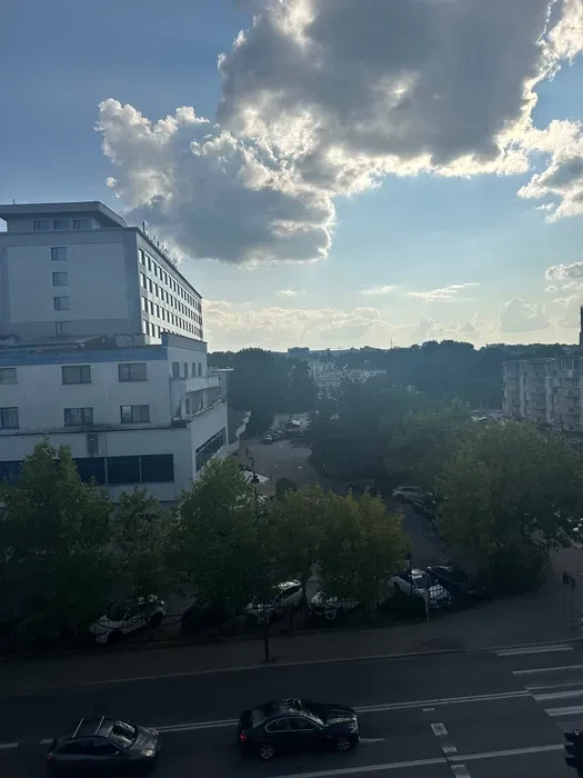 Kawalerka 37m2 z parkingiem i klimatyzacją, Visavis h.Gołębiewskiego - 1/8