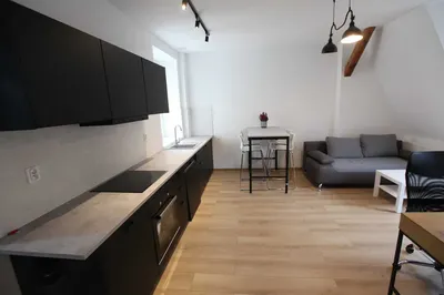 Kawalerka z balkonem w rewelacyjnej lokalizacji CHODKIEWICZA 5 - miniatura 2