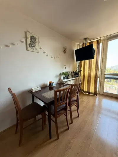 Krochmalna 2 niezależne pokoje oddzielna kuchnia od ręki.