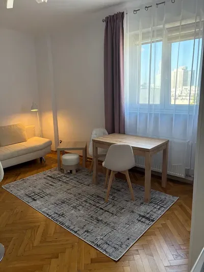 Nieruchomość w centrum - miniatura 2