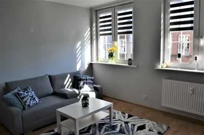 Kawalerka Gdańsk, Śródmieście, najem min. 6 msc - miniatura 4
