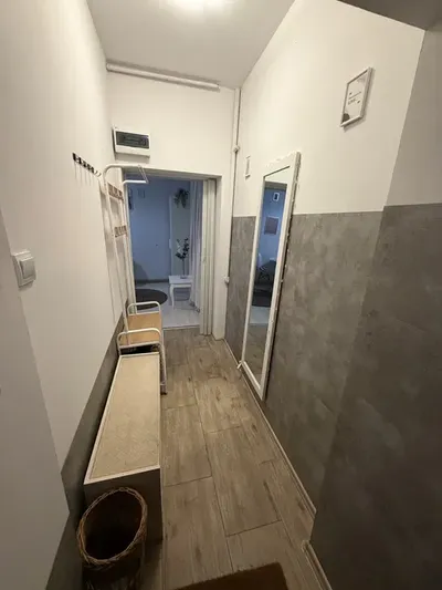 Mieszkanie 30 m² przy Manufakturze – umeblowane, osobne wejście, parking Dostępne od zaraz - miniatura 4