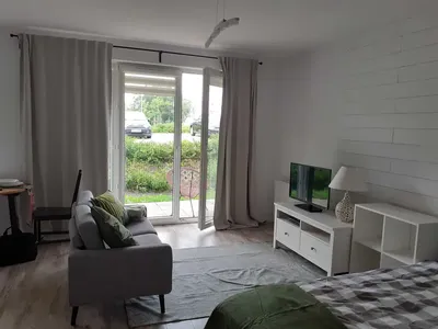Kawalerka z ogródkiem i miejscem postojowym