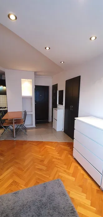 Kawalerka ul. Złota - miniatura 3