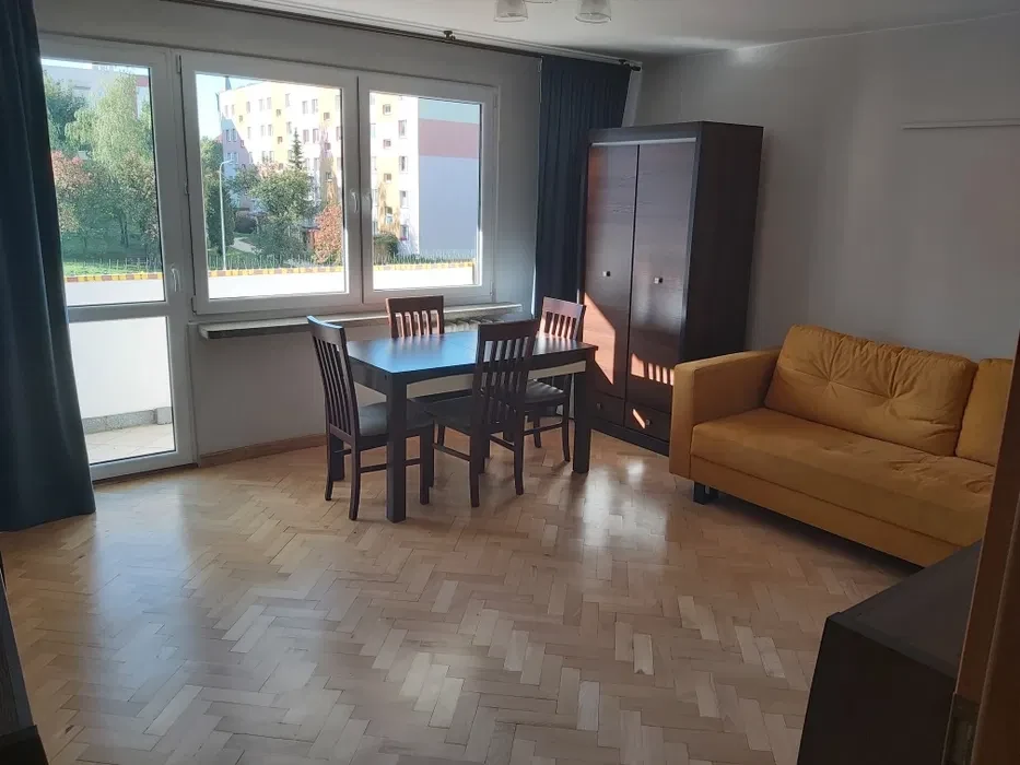 3 pokoje 64 m² | Kielce, os. Na Stoku | duży balkon | od zaraz - 1/8
