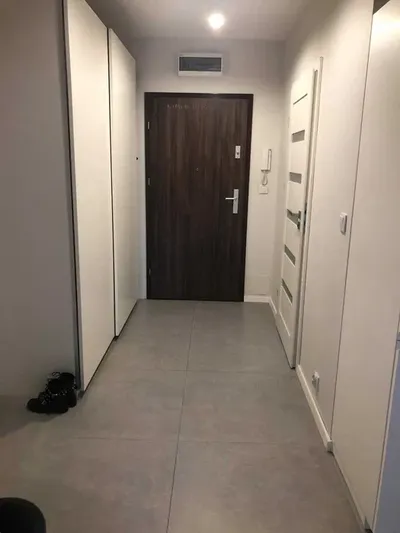 Pokój w mieszkaniu 2-osobowym, apartamentowiec - miniatura 5