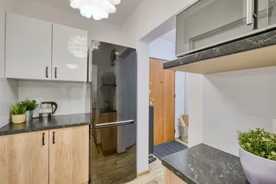 Duży pokój 10 m2 / METRO WILANOWSKA / Łazarski / SGH / Domaniewska / Puławska / Niepodległości SERWIS SPRZĄTAJĄCY - miniatura 5