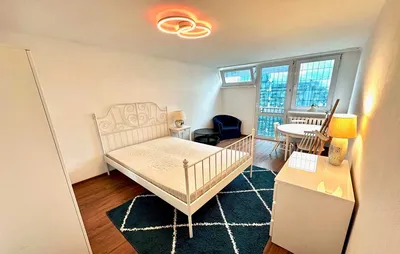 Centrum-Duży pokój ul.Grzybowskiej-metro Świętokrzyska-balkon - miniatura 2