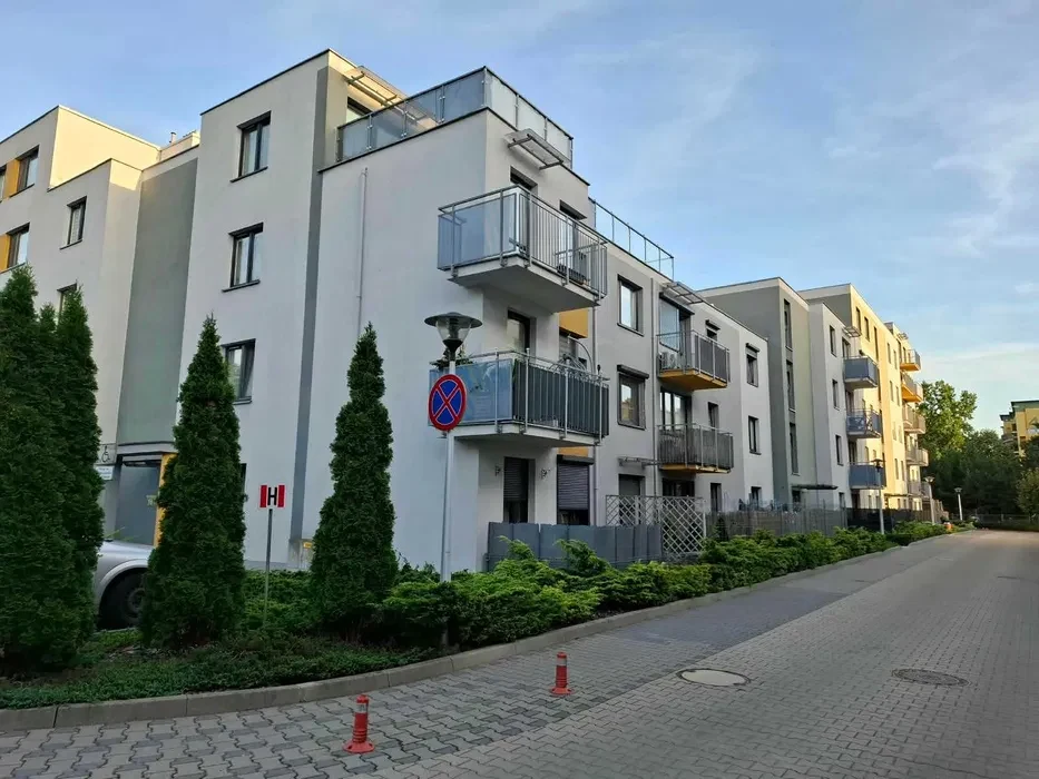 Mieszkanie na wynajem - 1/8